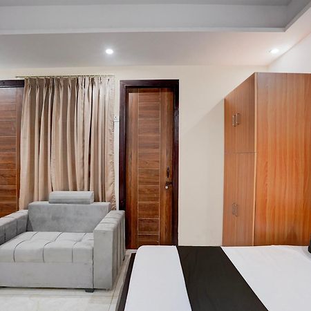 Hotel O R.N Residency Hotel กาเซียบัด ภายนอก รูปภาพ