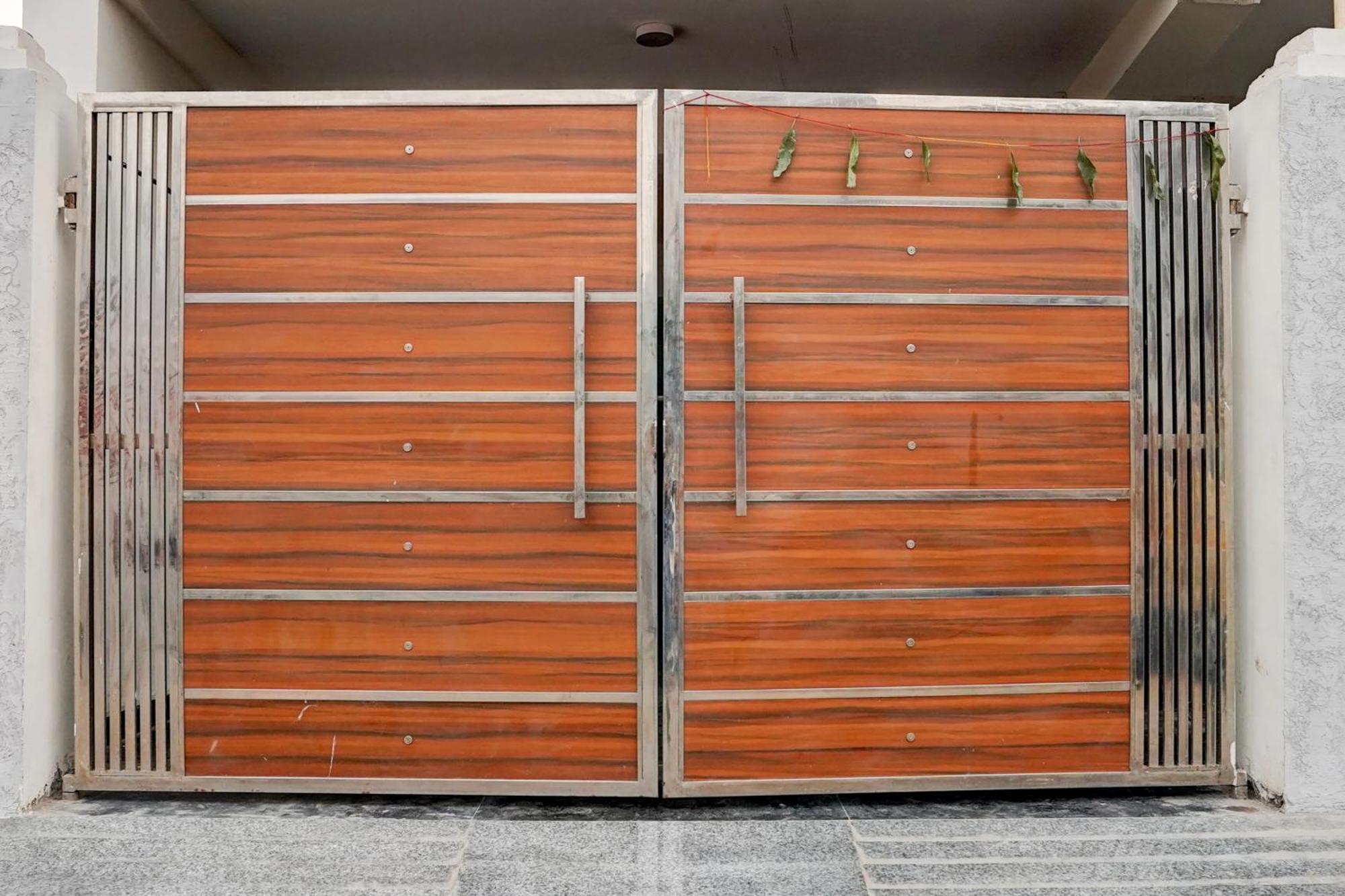 Hotel O R.N Residency Hotel กาเซียบัด ภายนอก รูปภาพ