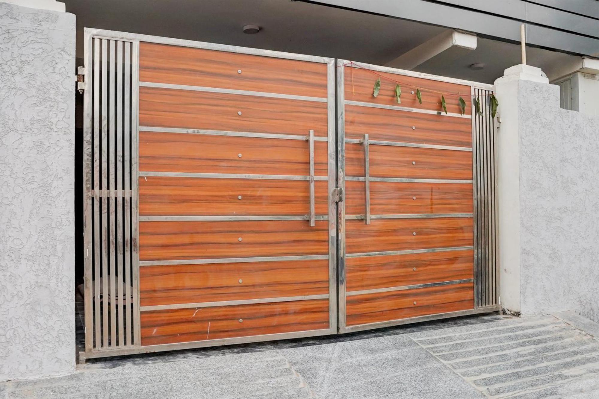 Hotel O R.N Residency Hotel กาเซียบัด ภายนอก รูปภาพ